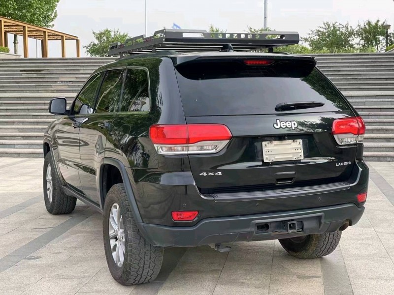 东营15年Jeep大切诺基4