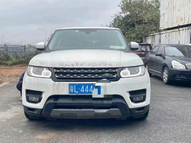 广州16年路虎发现1