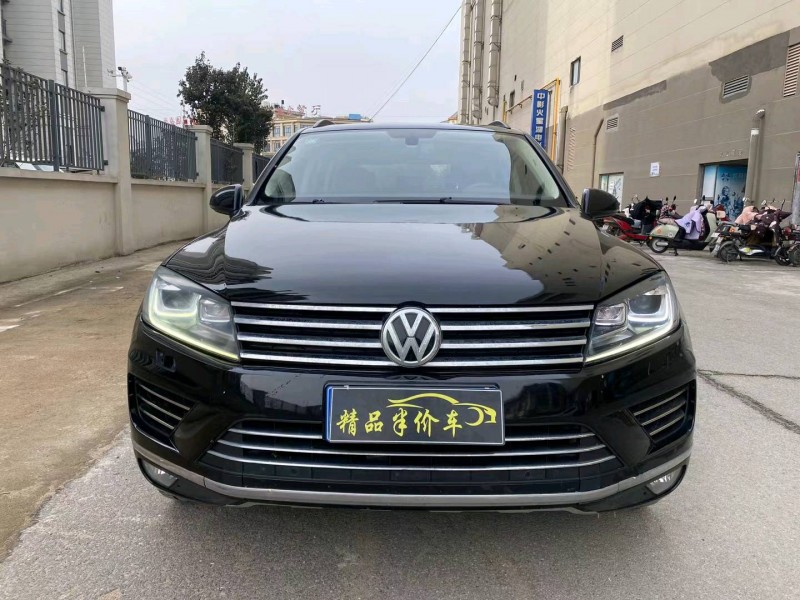 济南16年大众途锐1