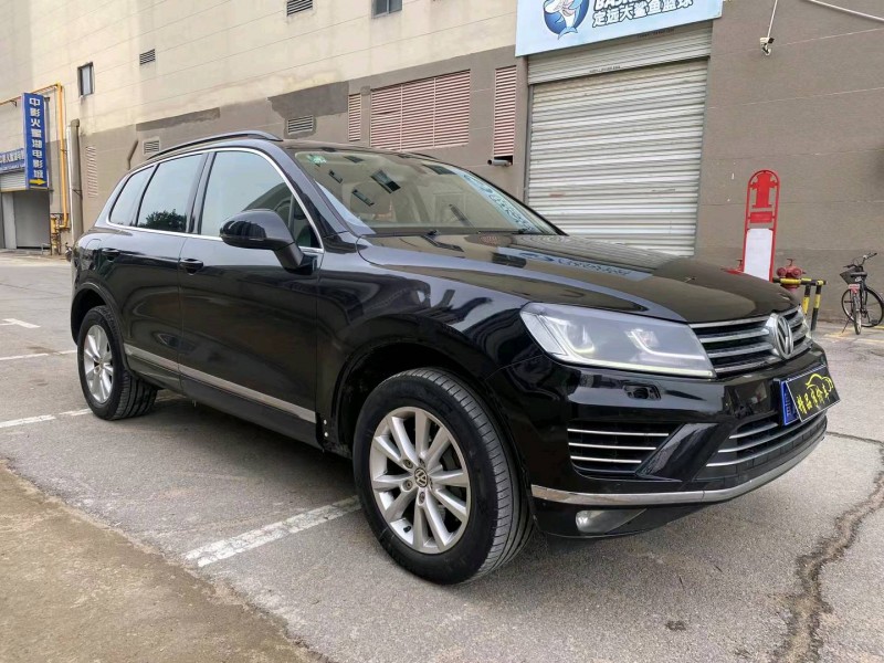 济南16年大众途锐2