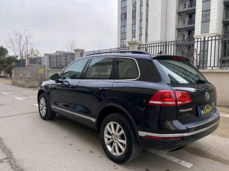 济南16年大众途锐3