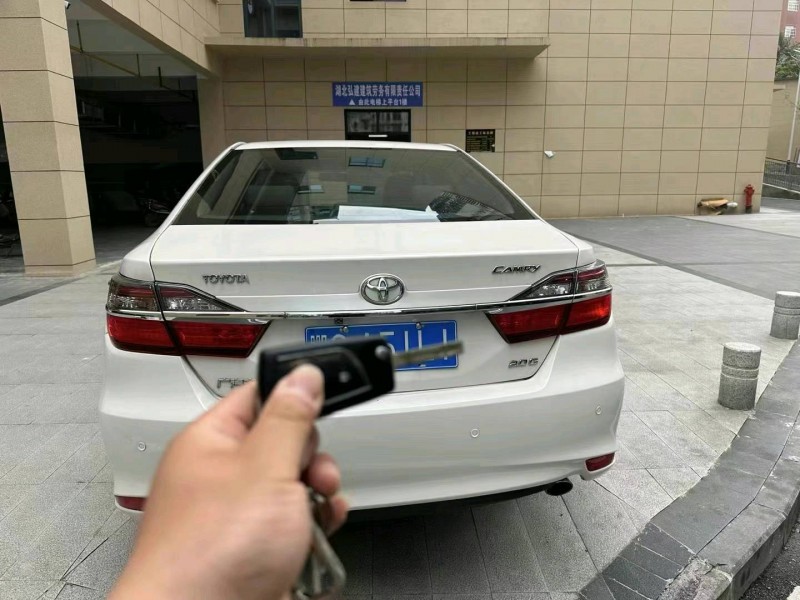 济南15年丰田凯美瑞7