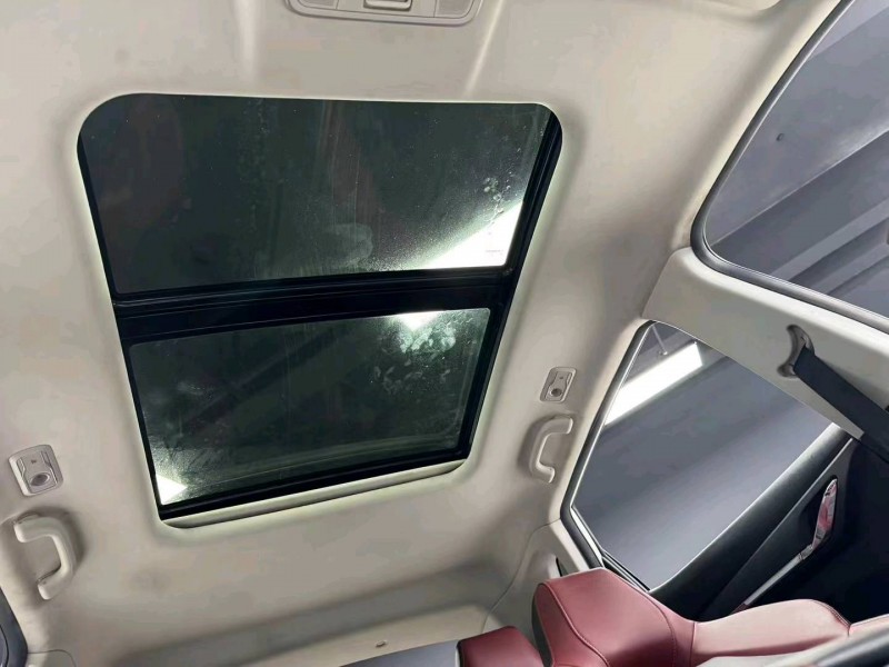 成都22年长安汽车欧尚9