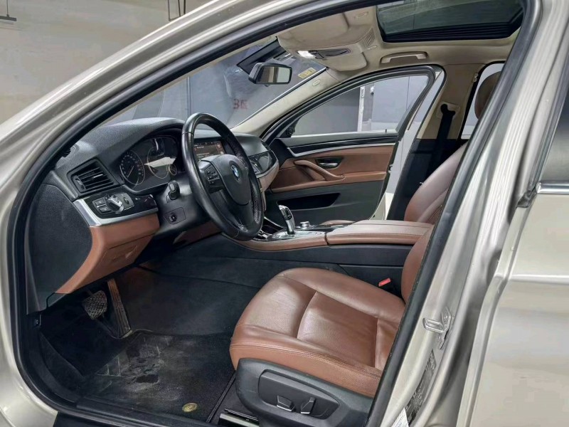 成都15年宝马5系5