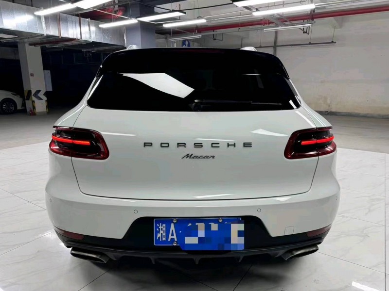 成都18年保时捷Macan3