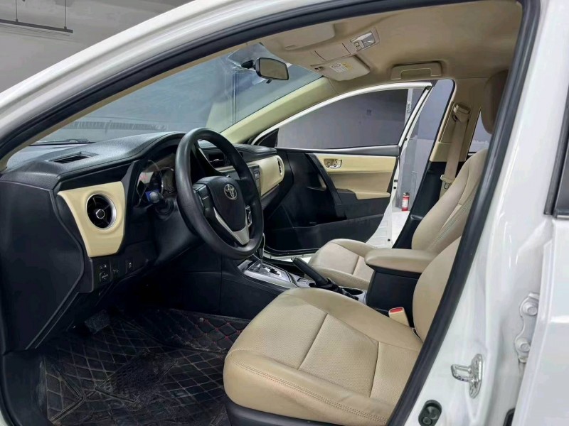 成都17年丰田卡罗拉7