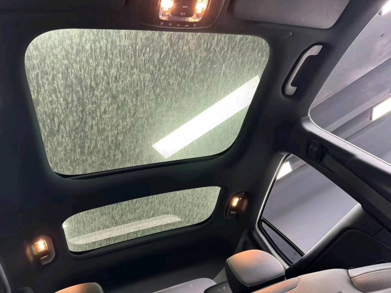 成都23年奔驰GLA7