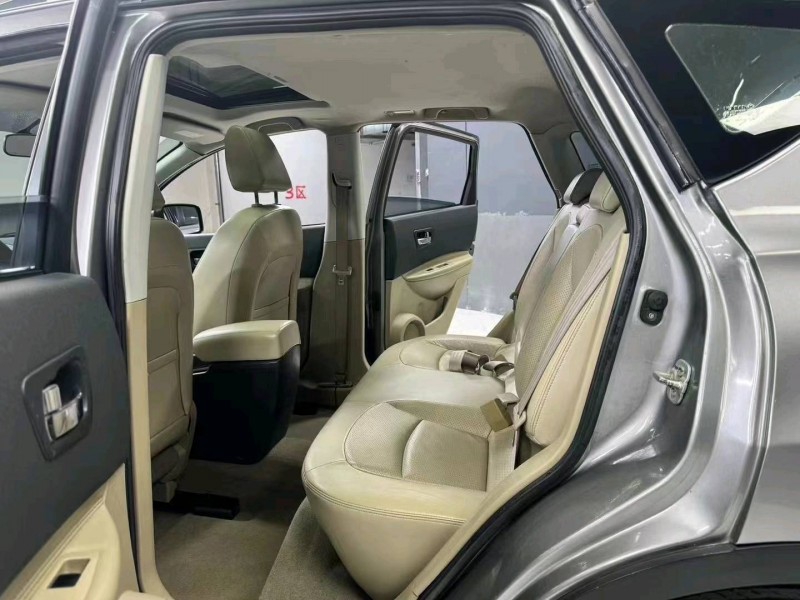 成都14年日产逍客5