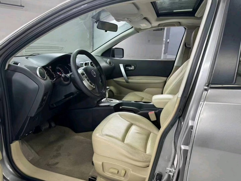 成都14年日产逍客8