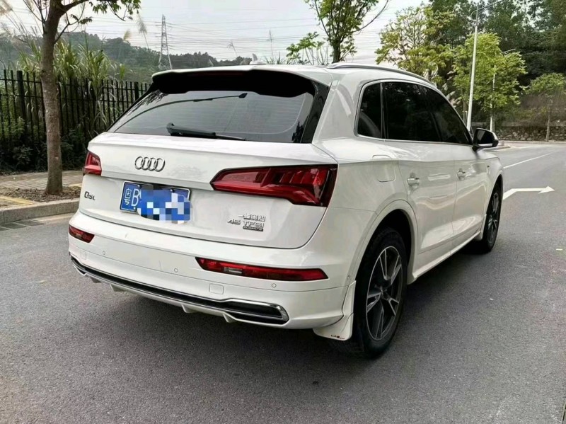 广州21年奥迪Q58