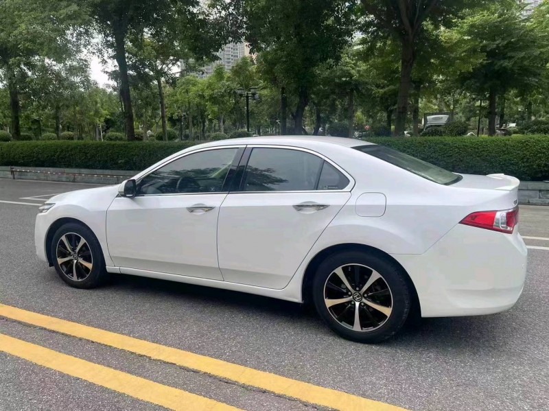 汕头14年本田思铂睿9