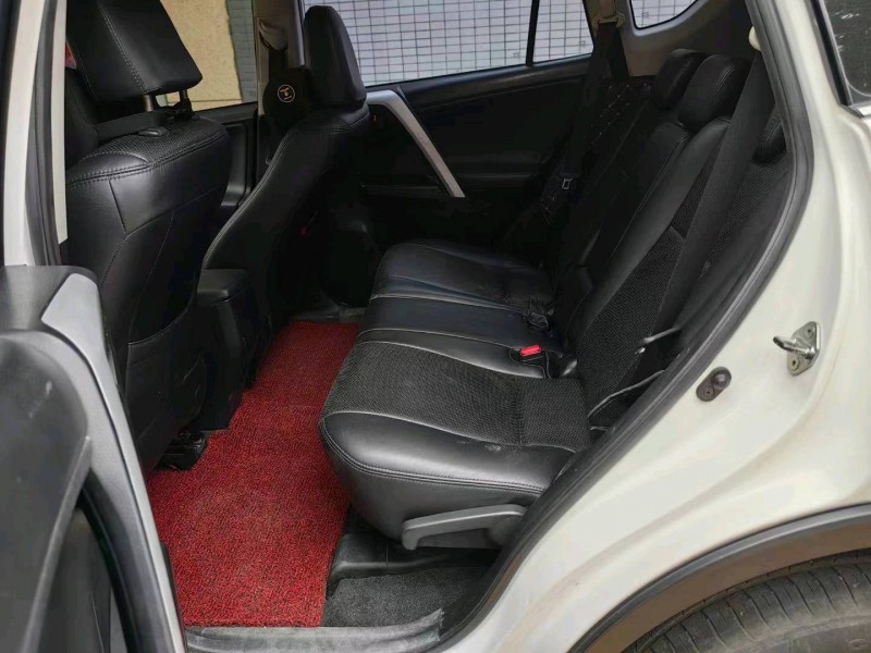 汕头16年丰田RAV4荣放4