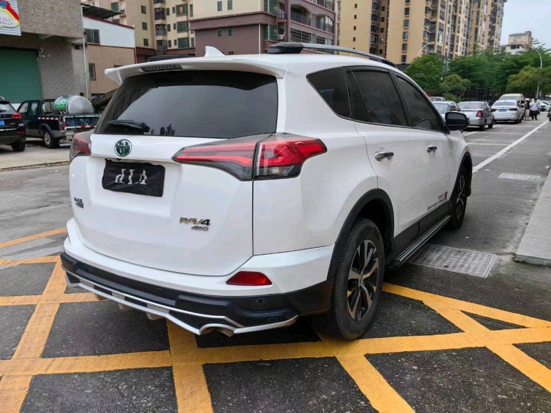 汕头16年丰田RAV4荣放5
