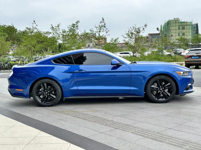 东莞17年福特野马8