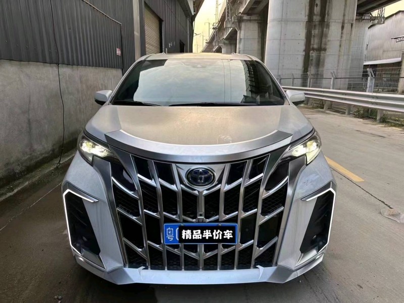 佛山22年丰田塞纳1