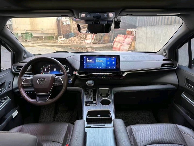 佛山22年丰田塞纳6