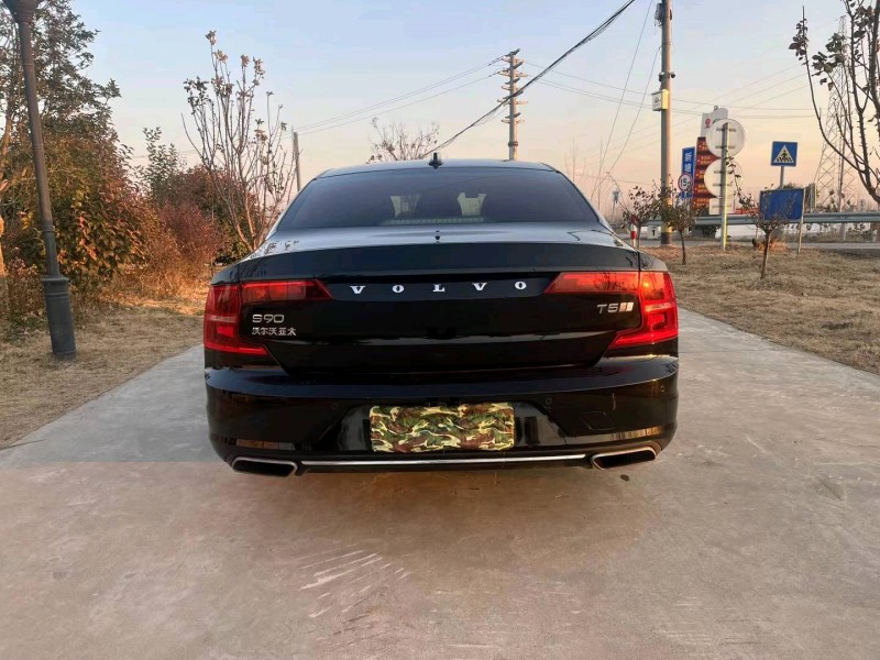 徐州20年沃尔沃S909