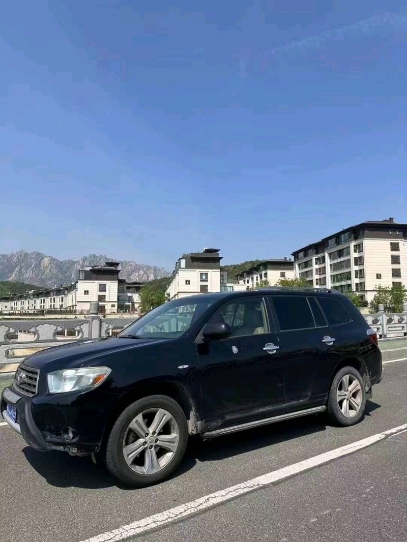 枣庄10年丰田汉兰达7