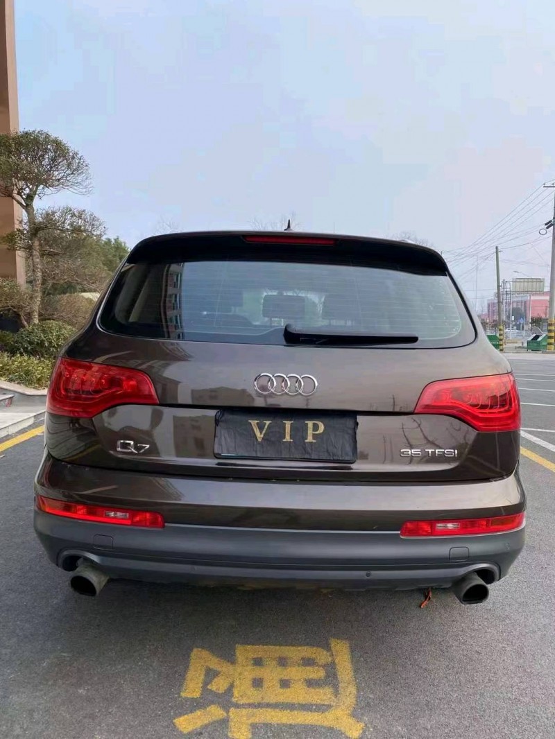 宜昌15年奧迪Q76