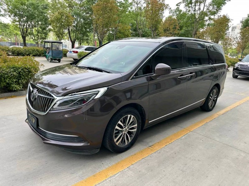 枣庄17年别克GL82