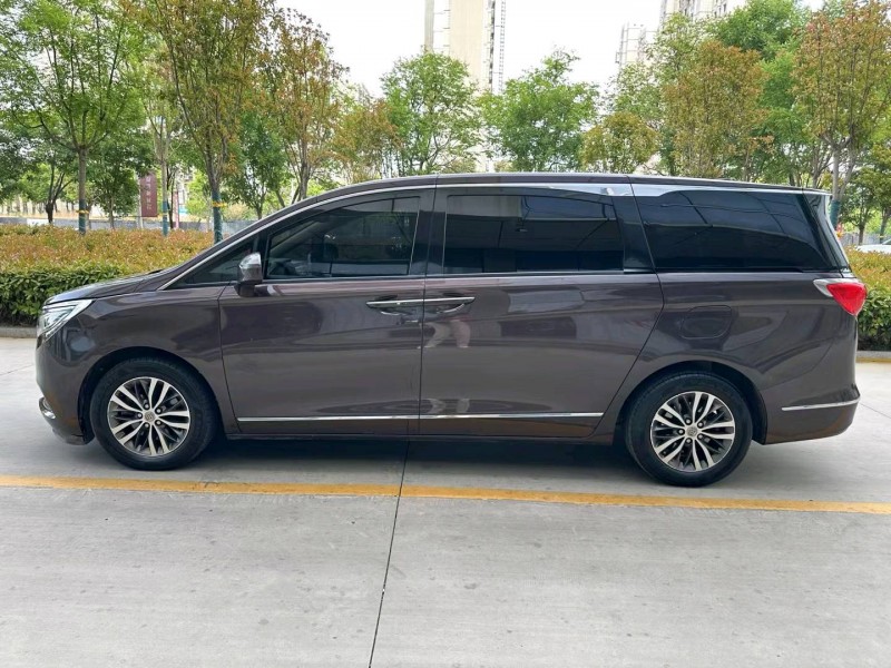 枣庄17年别克GL83