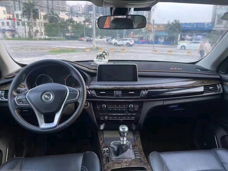 梧州19年漢騰汽車X76