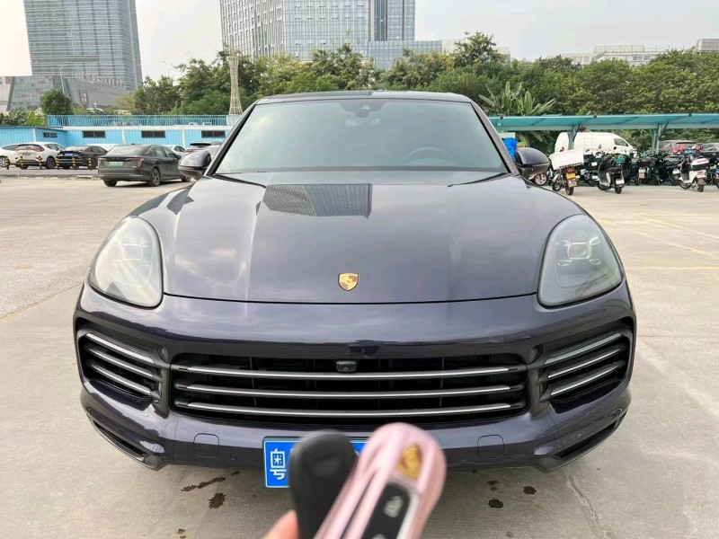 深圳20年保时捷卡宴1