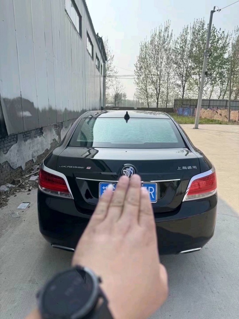 菏泽12年别克君越6