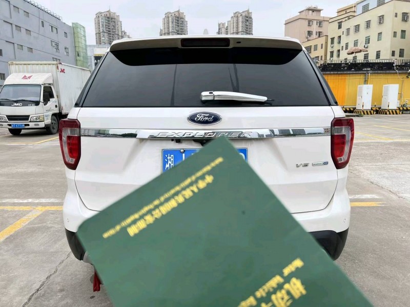 深圳18年福特探险者9