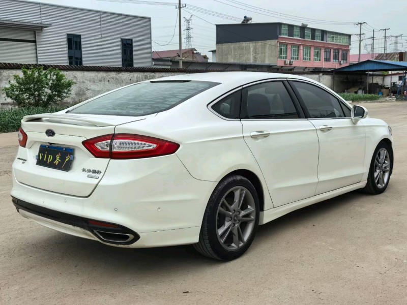 徐州17年福特蒙迪欧8