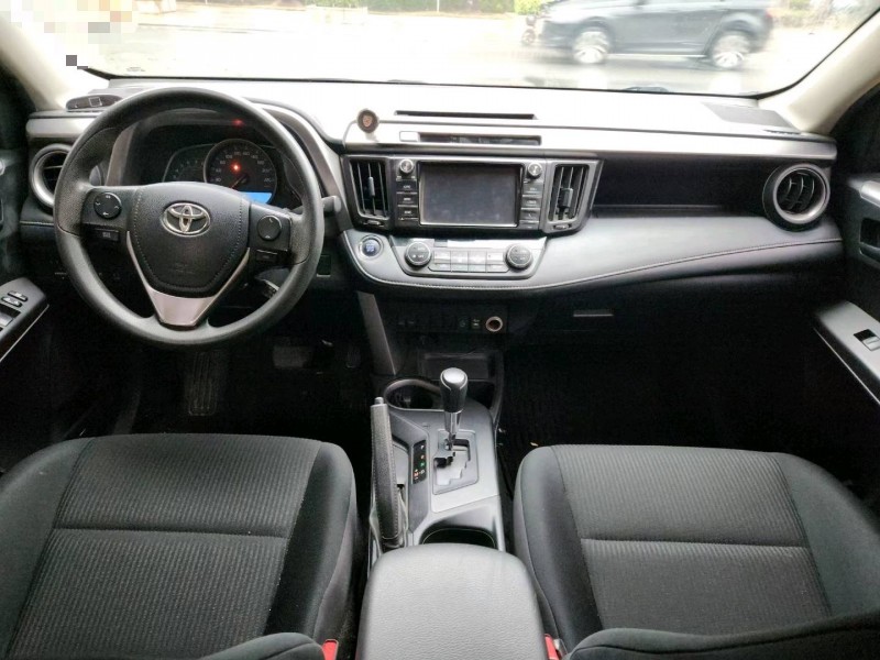 东莞17年丰田RAV46