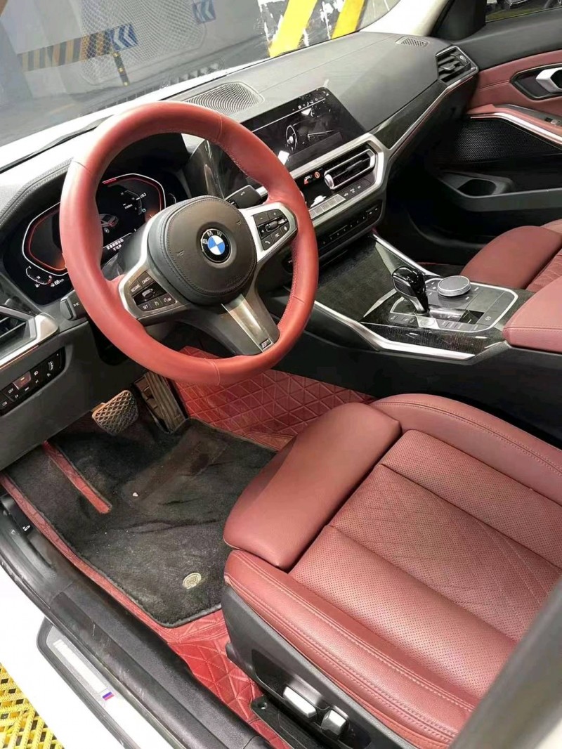 成都22年宝马3系4