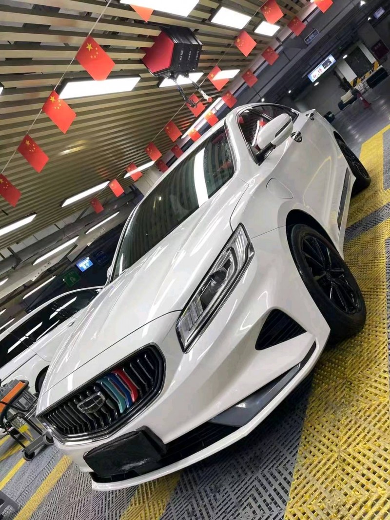 成都22年吉利博瑞2