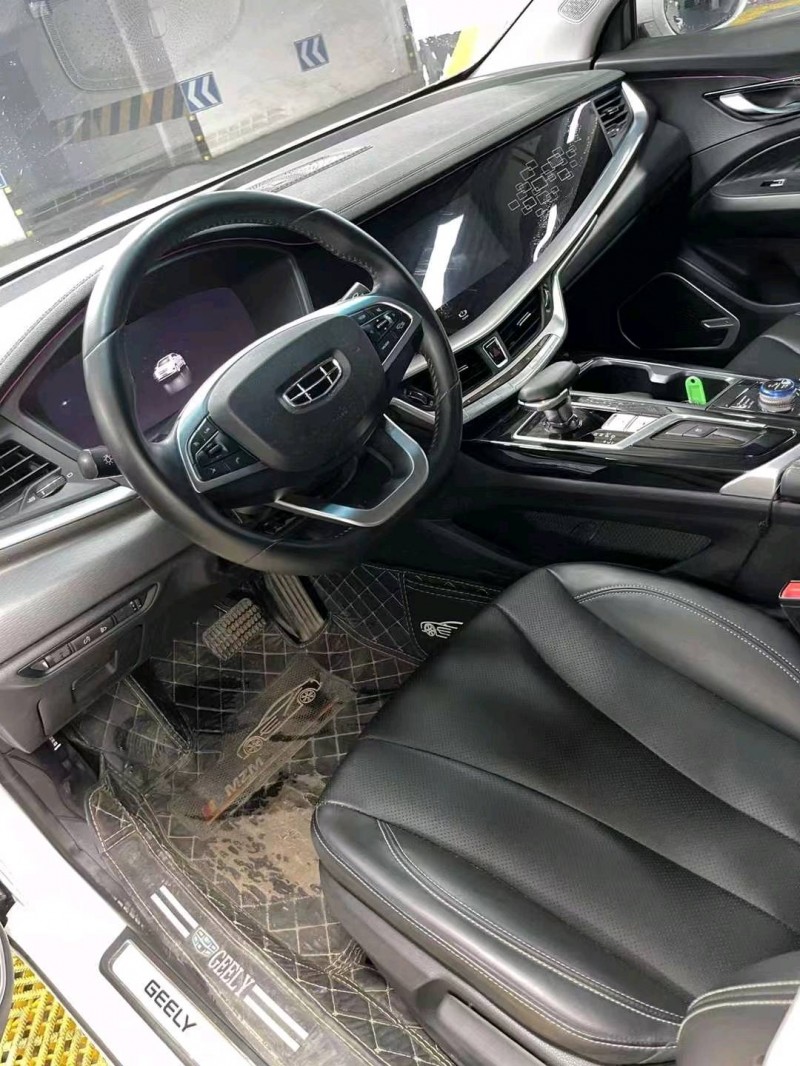 成都22年吉利博瑞6