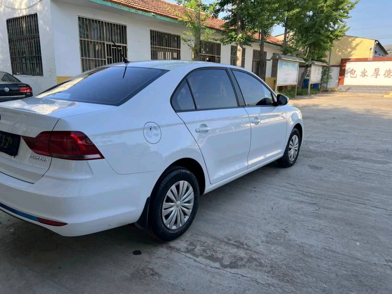 潍坊23年大众桑塔纳5