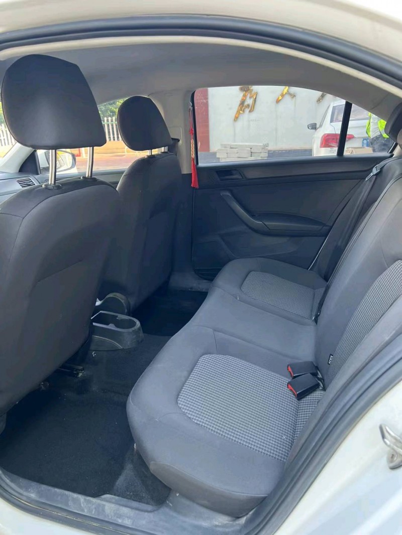 潍坊23年大众桑塔纳9