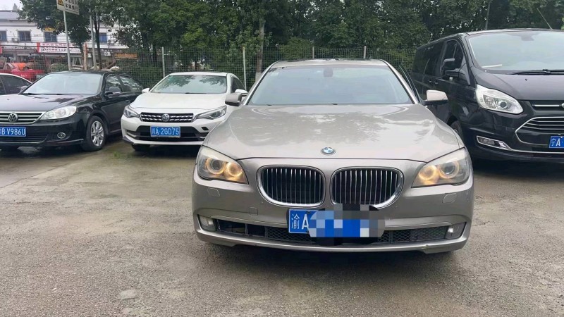 重庆12年宝马7系1