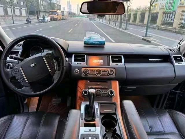 重庆12年路虎揽胜运动8