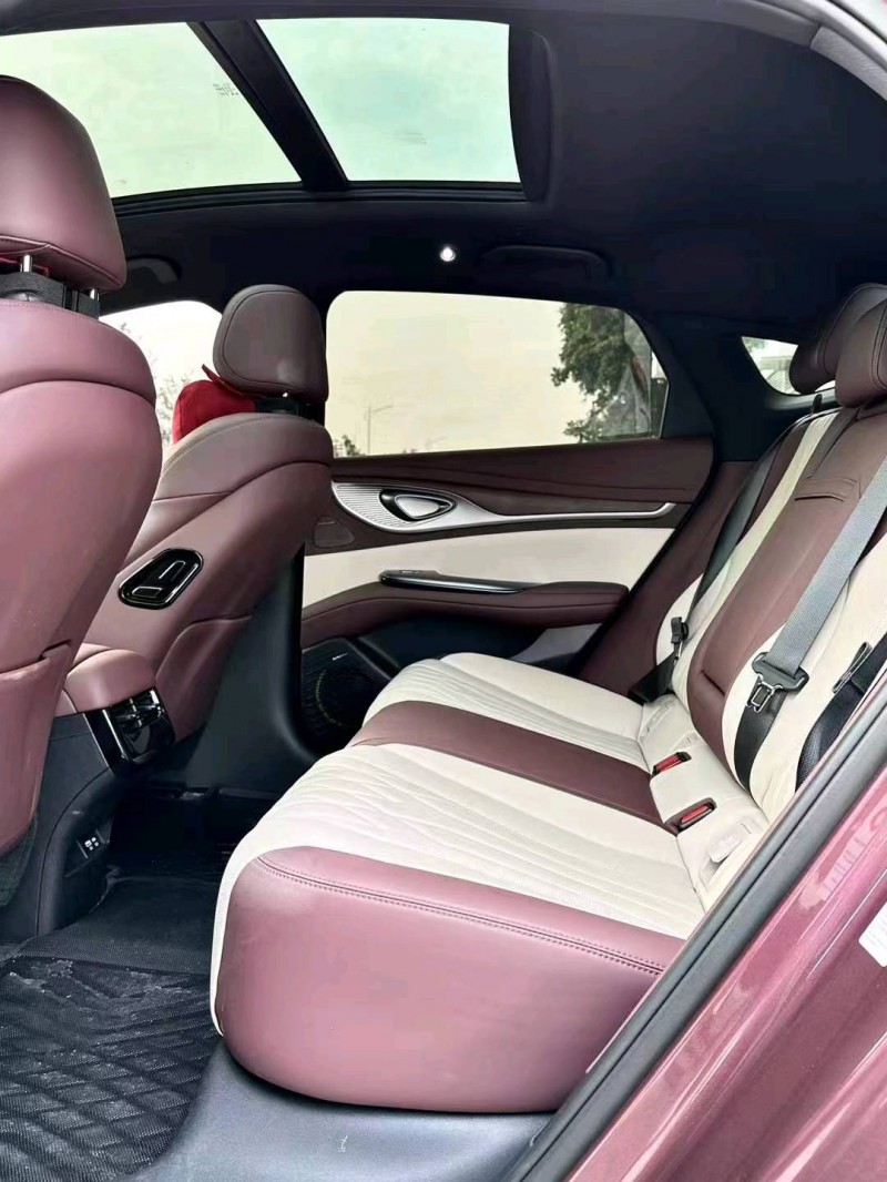 广州23年比亚迪海豹4