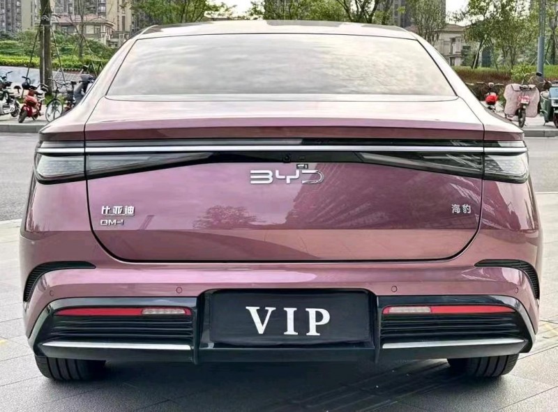 广州23年比亚迪海豹9