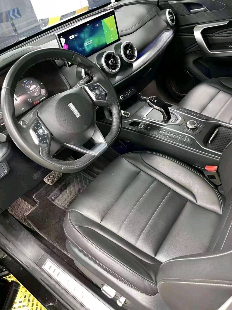 成都19年长城汽车WEY VV54