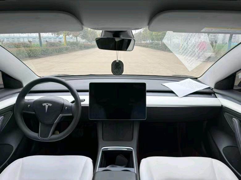 鹽城23年特斯拉MODEL 36