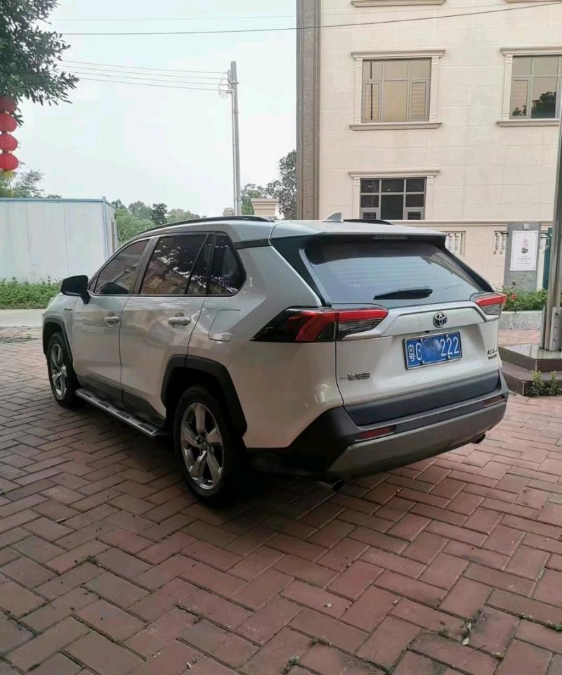 汕头22年丰田RAV4荣放6