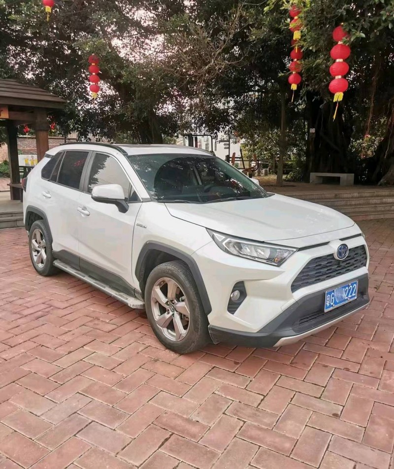 汕头22年丰田RAV44
