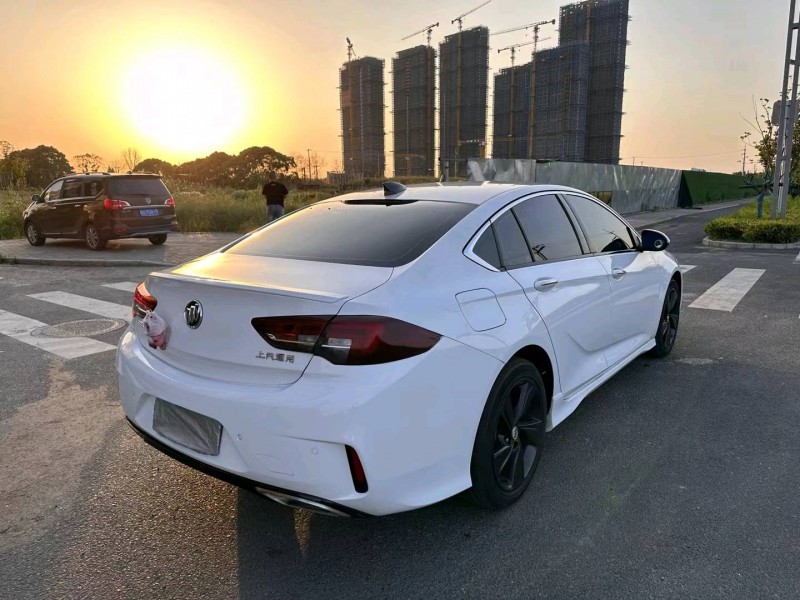 苏州20年别克君威7