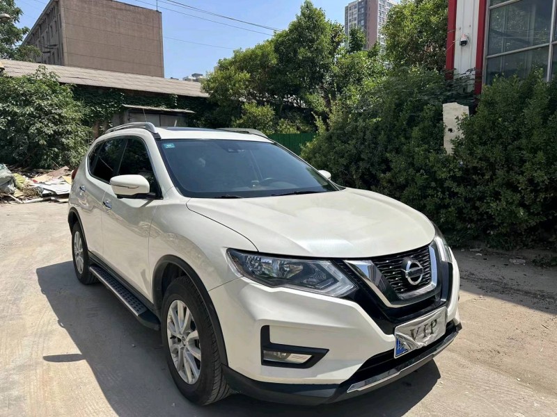 郑州20年日产奇骏2