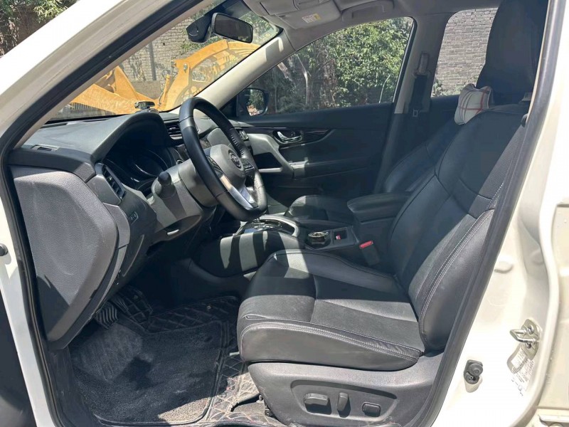 郑州20年日产奇骏6