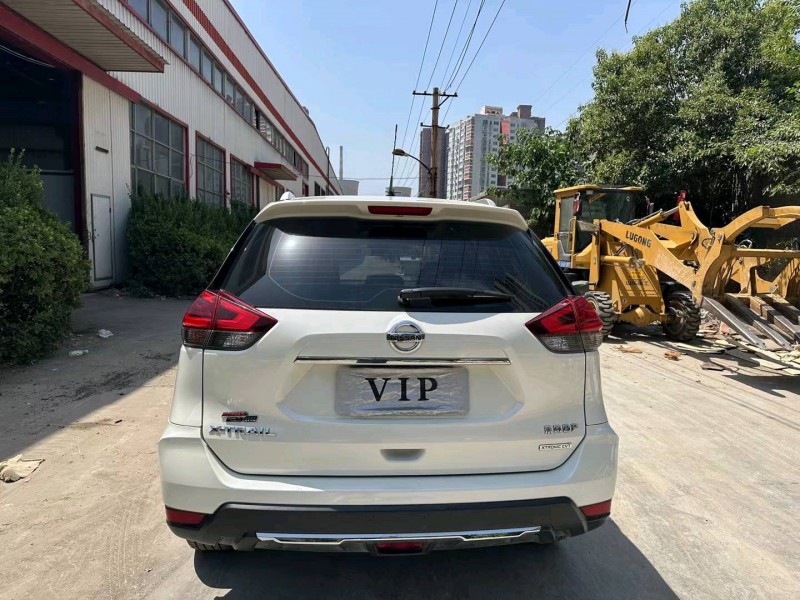 郑州20年日产奇骏9