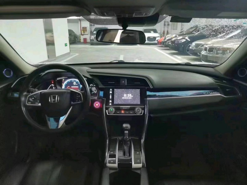 广州17年本田思域2