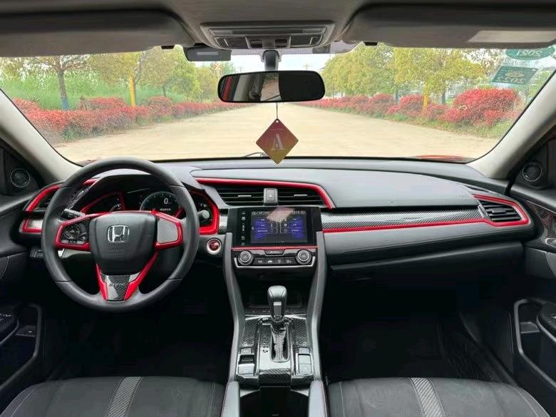 盐城18年本田思域4